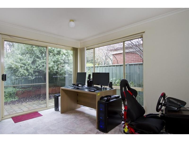 2/192 Mackenzie Street West, Golden Square VIC 3555