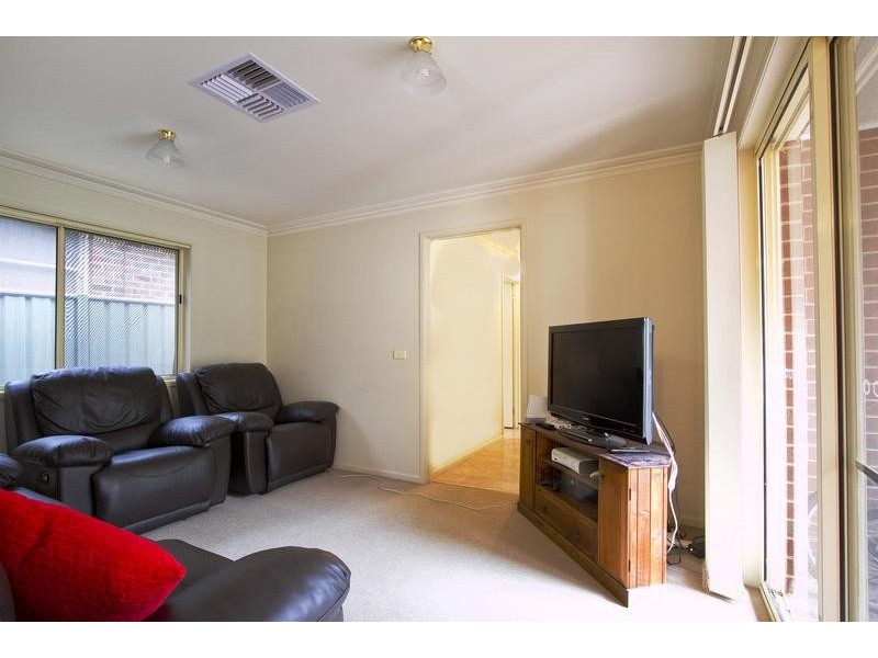 2/192 Mackenzie Street West, Golden Square VIC 3555