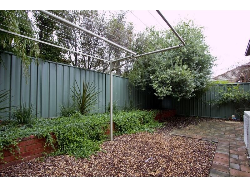 2/192 Mackenzie Street West, Golden Square VIC 3555