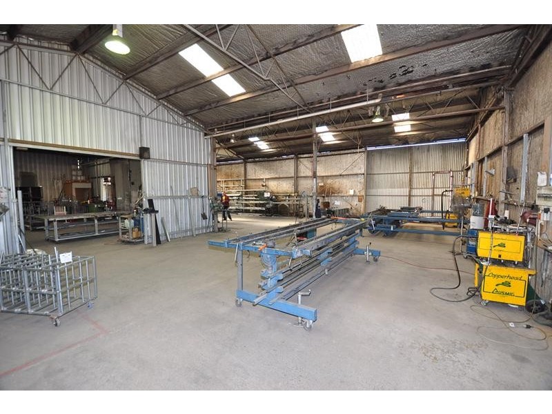 6 – 10 Sullivan Street, Golden Square VIC 3555