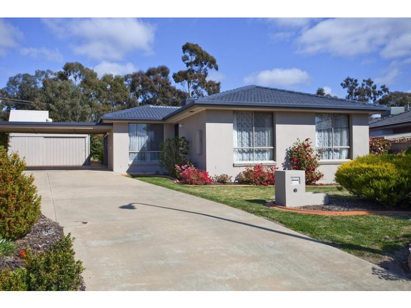 13 Bedford Court, Golden Square VIC 3555