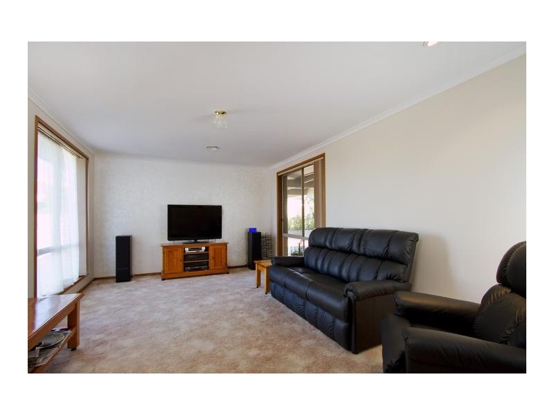 13 Bedford Court, Golden Square VIC 3555