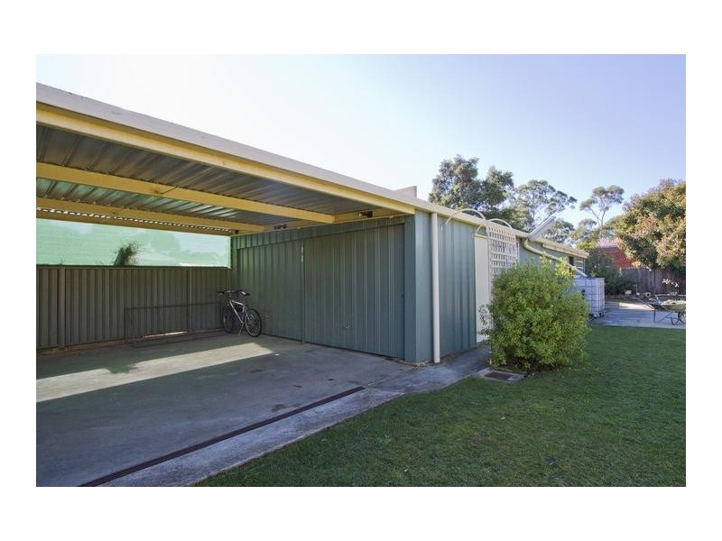 19 Osborn Avenue, Kangaroo Flat VIC 3555