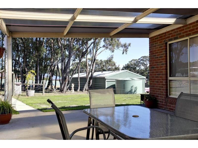 14 Muriel Street, Kangaroo Flat VIC 3555