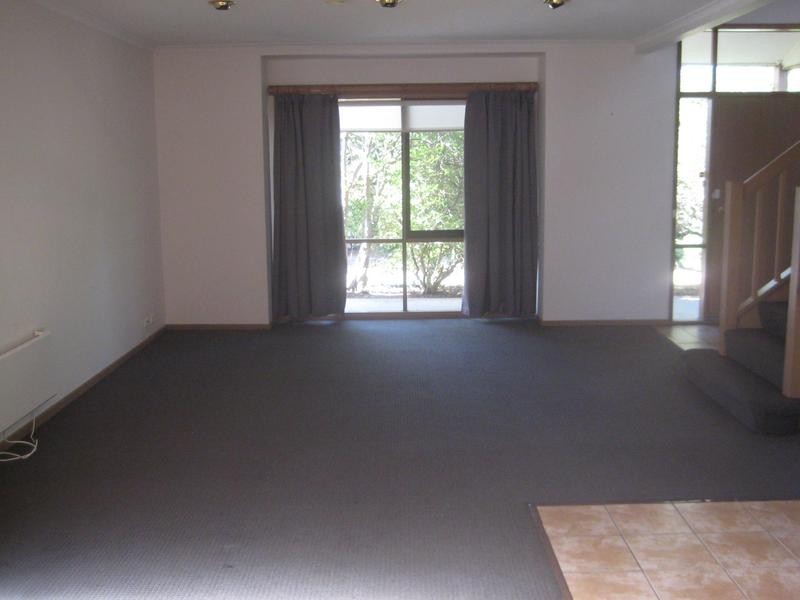 18 Sherwood Drive, Flora Hill VIC 3550