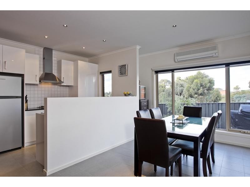 35 Wilmot Street, Golden Square VIC 3555