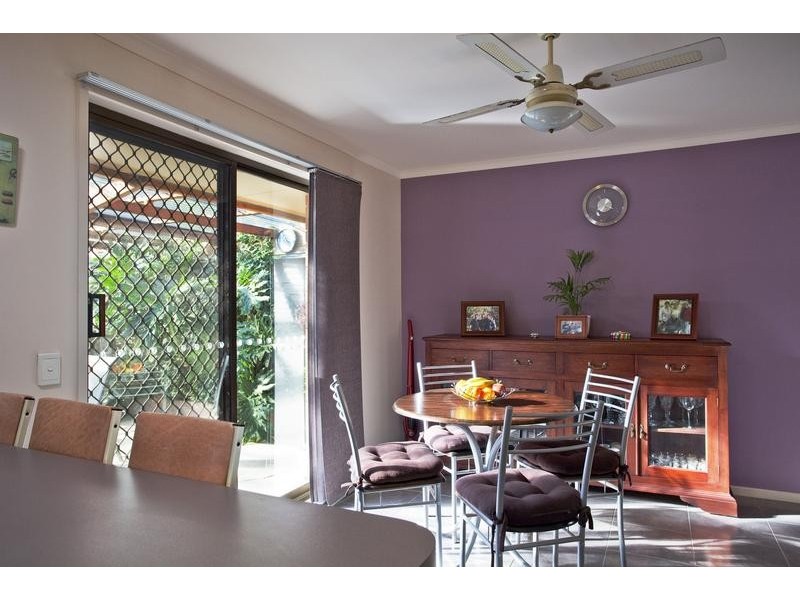 8 Seaton Grove, Golden Square VIC 3555