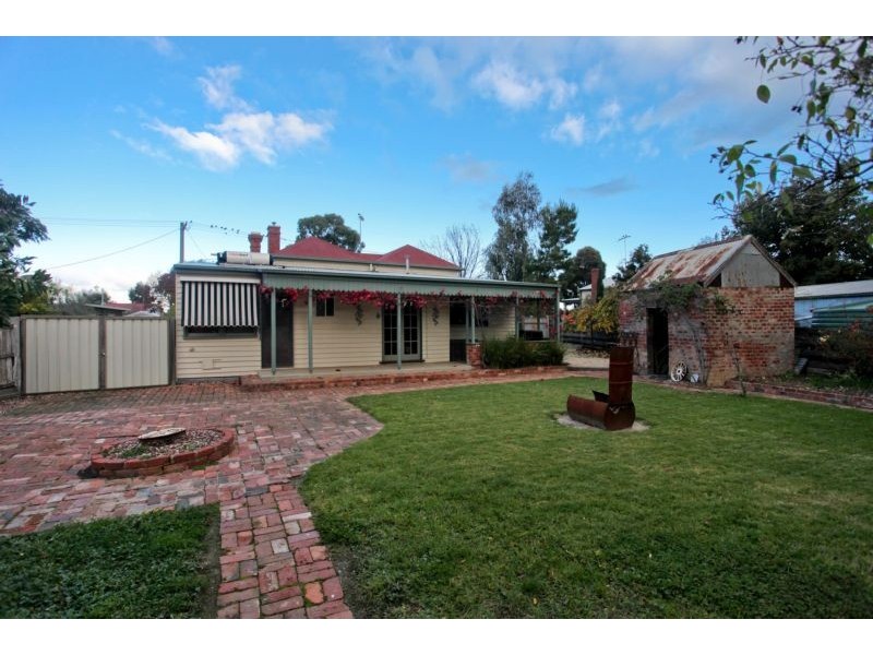 8 Dowding Street, Bendigo VIC 3550