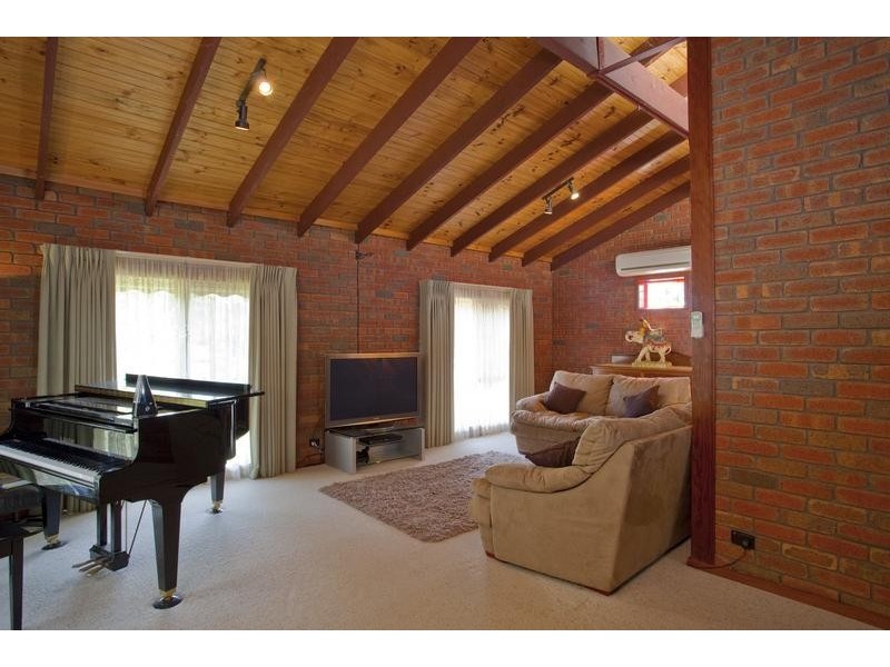 79 Strickland Street, Epsom VIC 3551