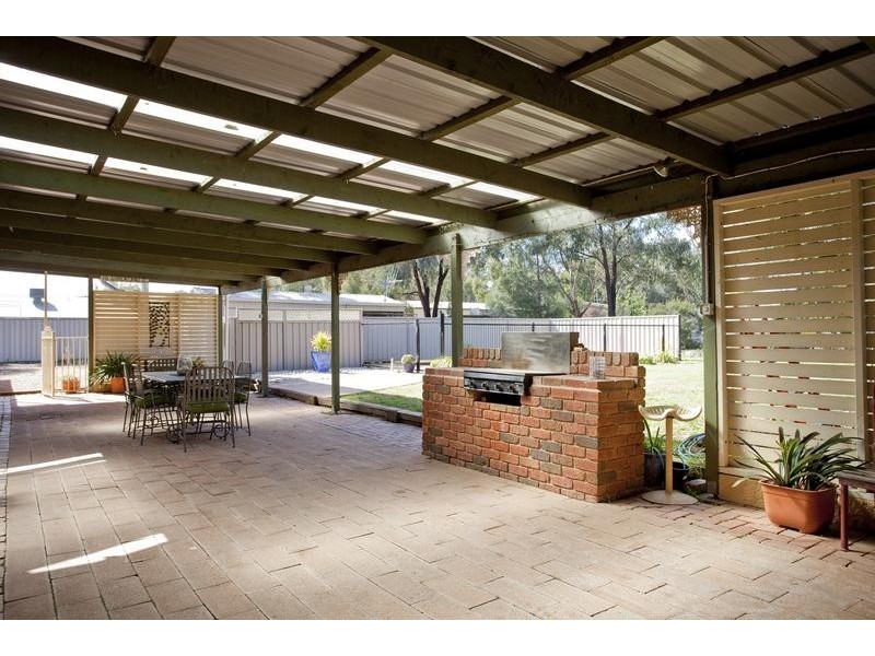 79 Strickland Street, Epsom VIC 3551