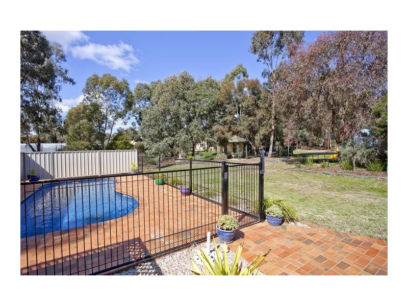 79 Strickland Street, Epsom VIC 3551