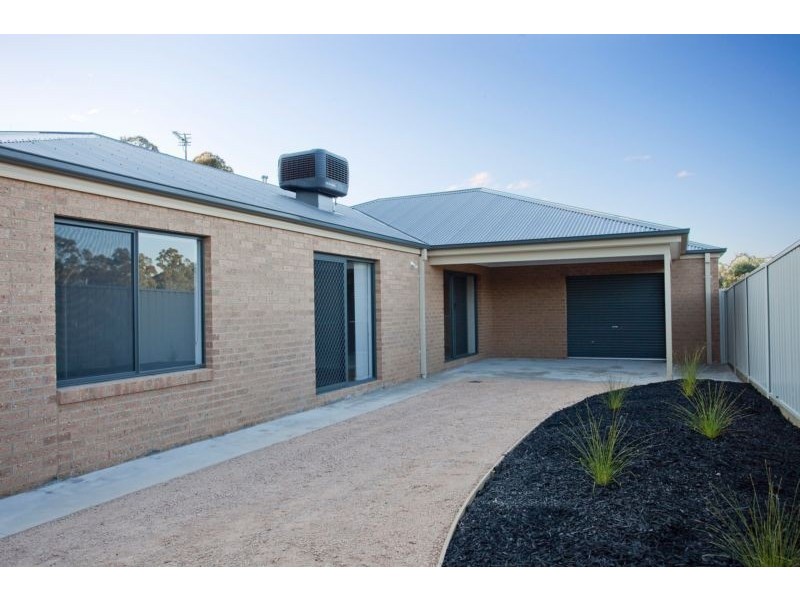 6 Miners Rest, Kangaroo Flat VIC 3555