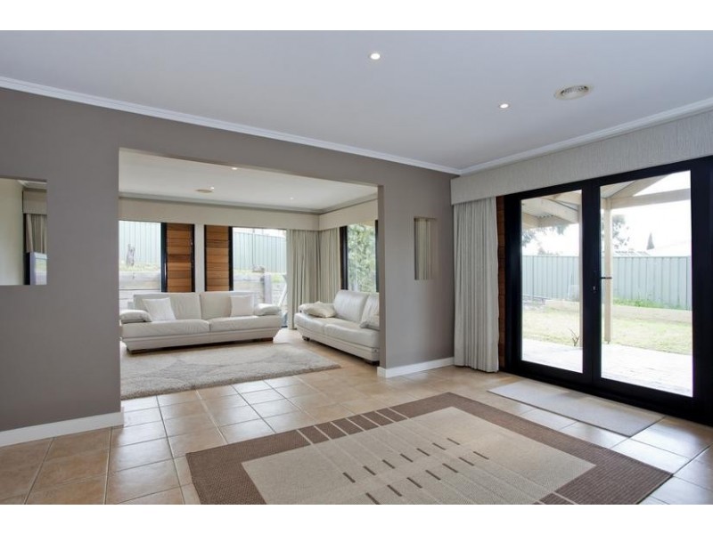 28 Keogh Drive, Spring Gully VIC 3550