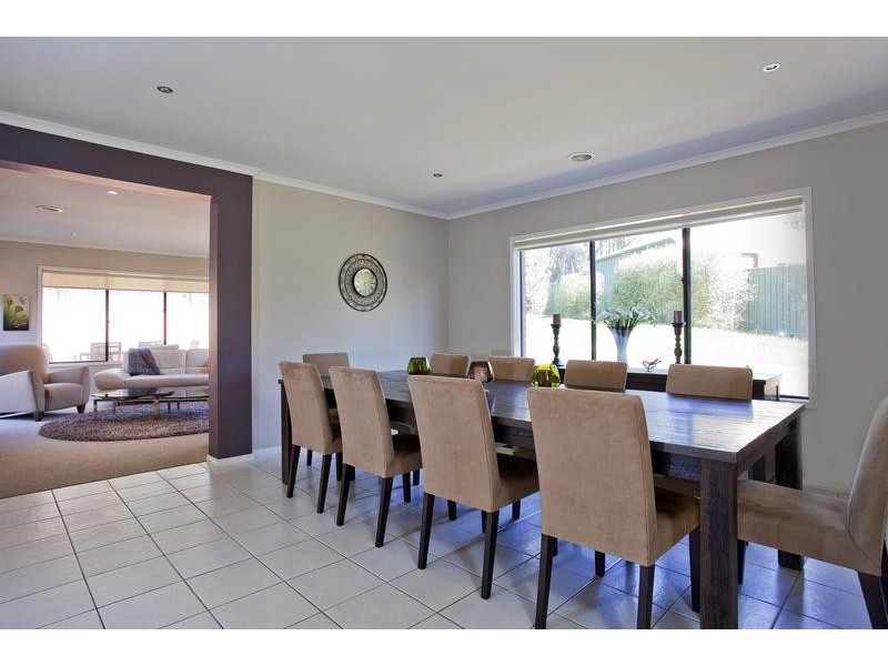 10 Federation Terrace, Kennington VIC 3550