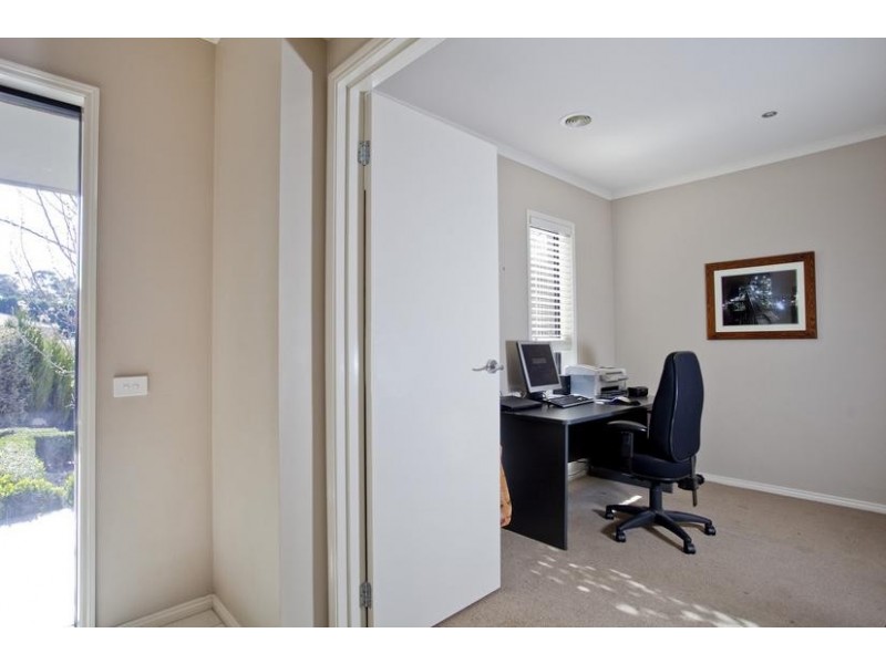 10 Federation Terrace, Kennington VIC 3550