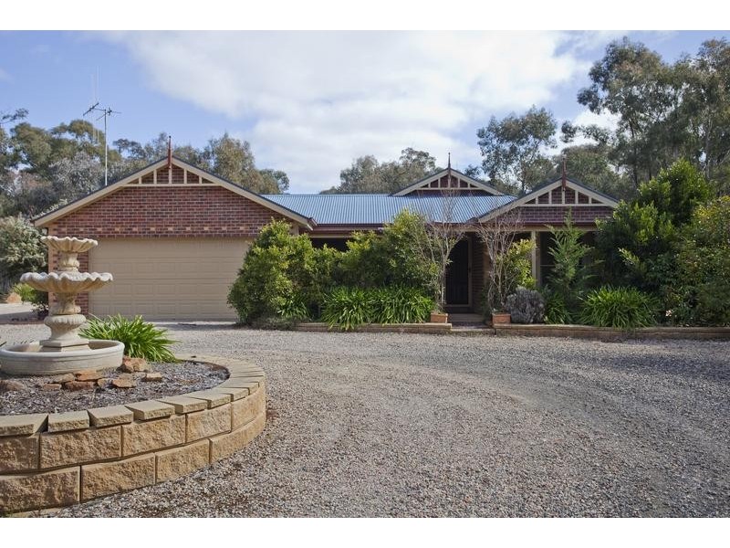 128 Red Tank Road, Strathfieldsaye VIC 3551