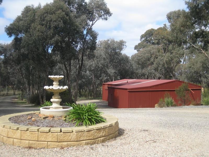 128 Red Tank Road, Strathfieldsaye VIC 3551
