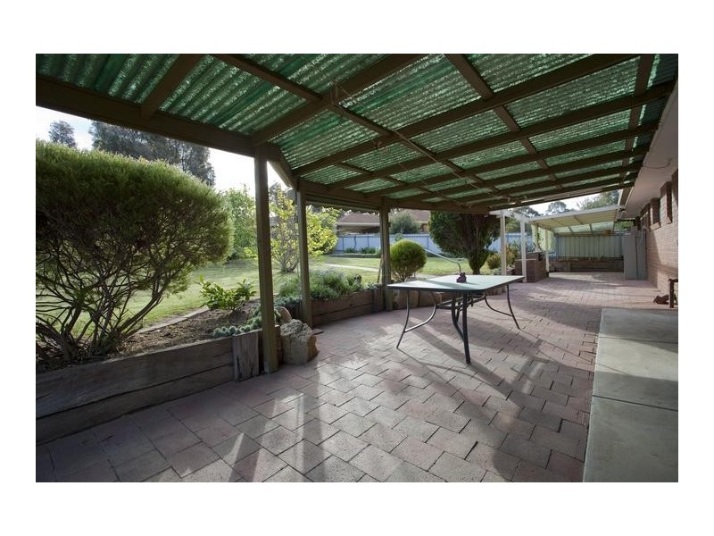 6 Billola Court, Eaglehawk VIC 3556