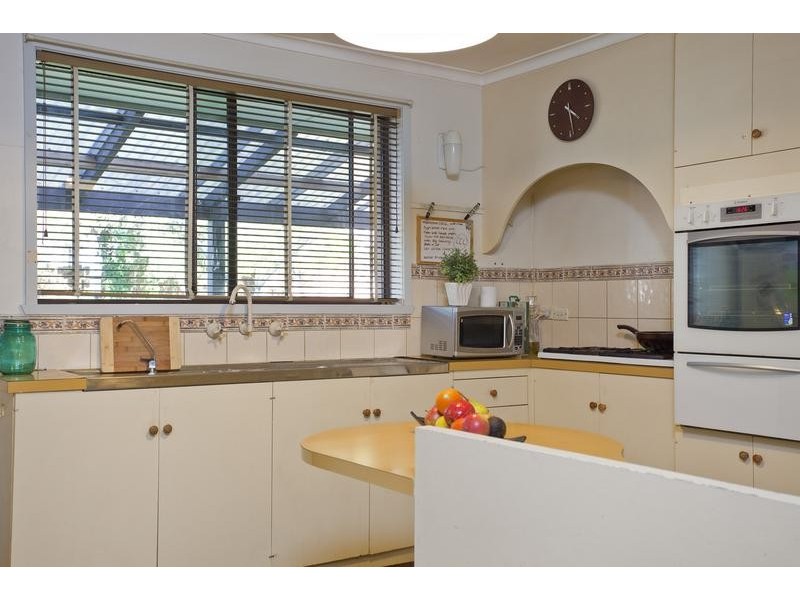 213 Neale Street, Flora Hill VIC 3550