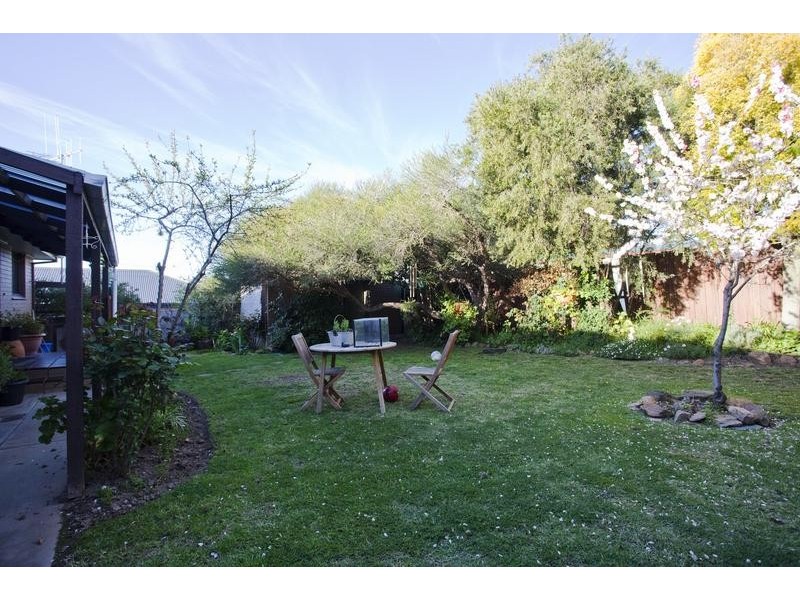 213 Neale Street, Flora Hill VIC 3550