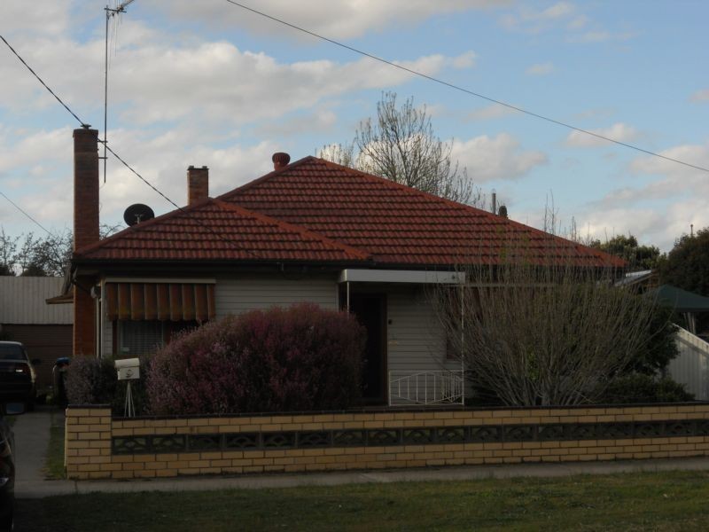 9 Lansell Street, Kangaroo Flat VIC 3555
