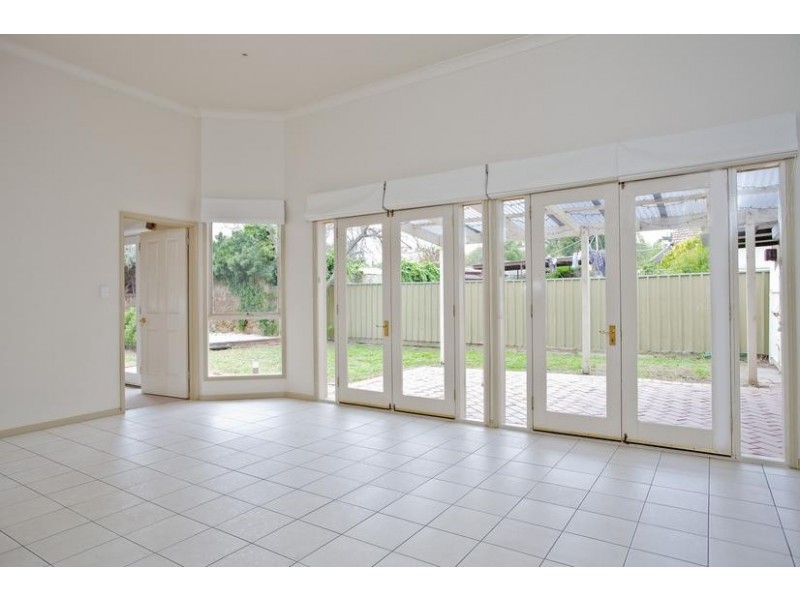 27 Condon Street, Kennington VIC 3550