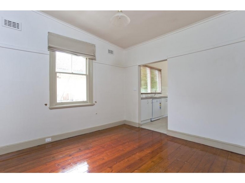 27 Condon Street, Kennington VIC 3550