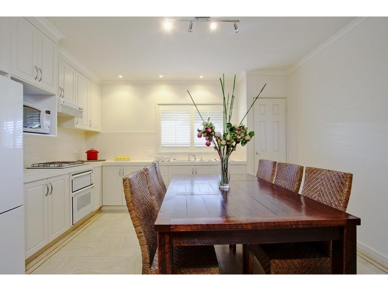 1/7 Paperbark Court, Strathdale VIC 3550