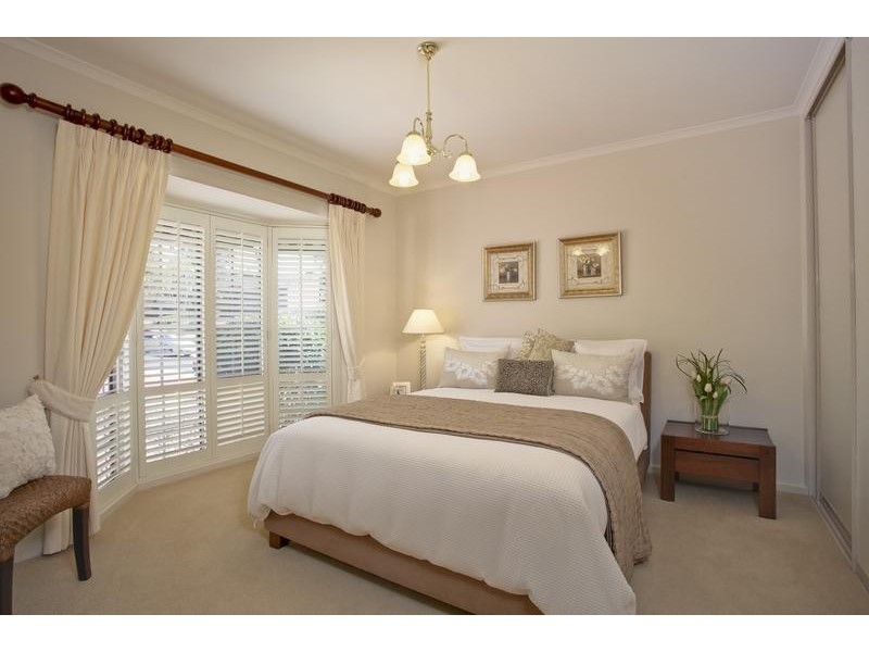 1/7 Paperbark Court, Strathdale VIC 3550