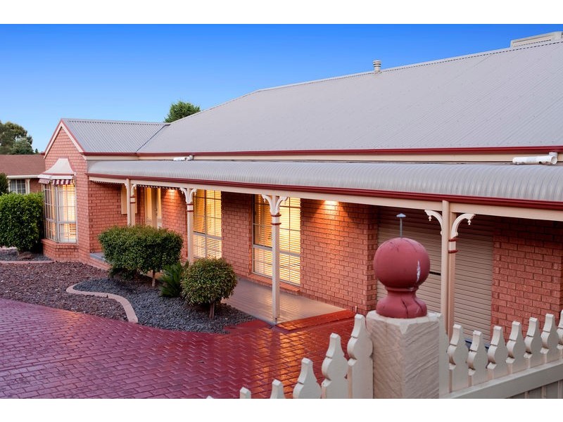 1/7 Paperbark Court, Strathdale VIC 3550