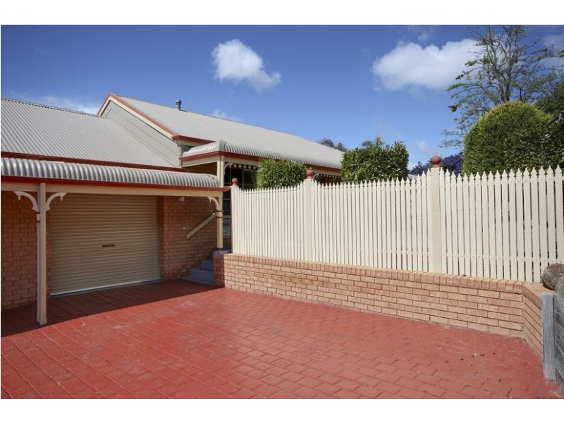 2/7 Paperbark Court, Strathdale VIC 3550
