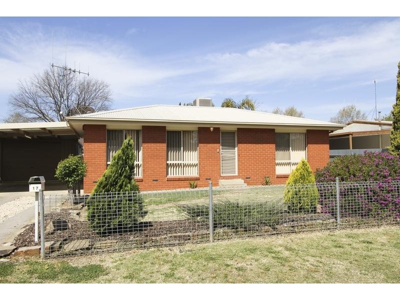 17 Elliott Street, Golden Square VIC 3555