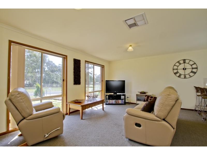 17 Elliott Street, Golden Square VIC 3555