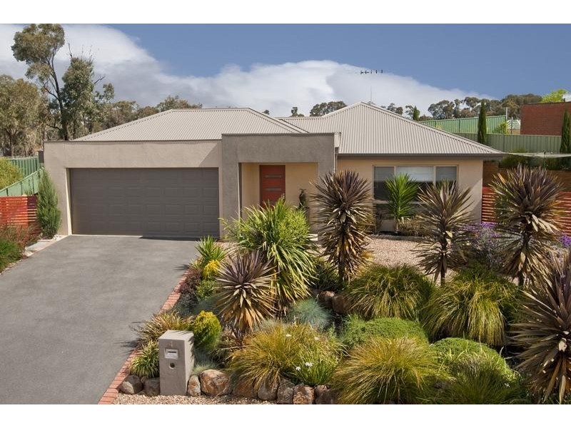 4 Anne Court, Golden Square VIC 3555