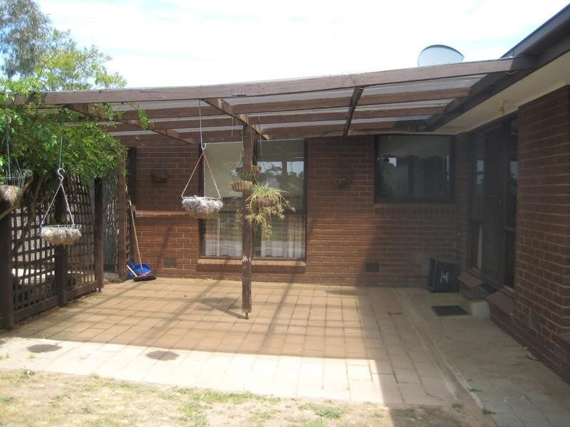 60 Browning Street, Kangaroo Flat VIC 3555