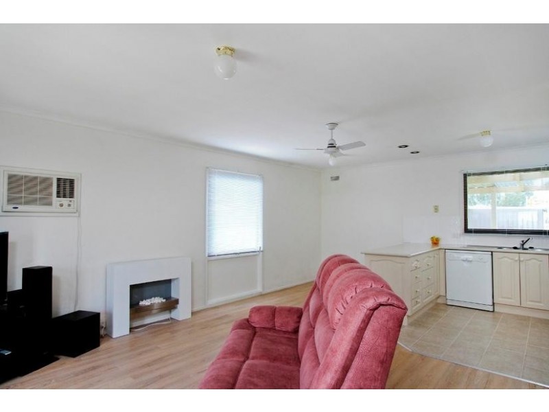 13 Robertson Street, Epsom VIC 3551