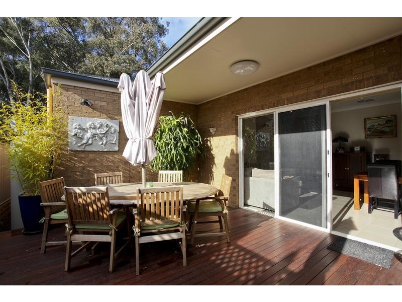 5 Bramley Place, Kennington VIC 3550