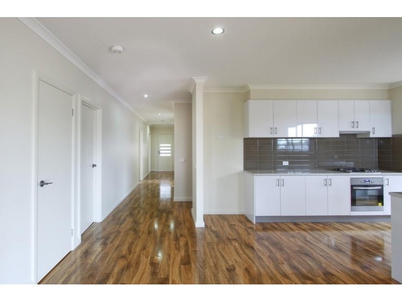 4 Illingworth Street, Golden Square VIC 3555