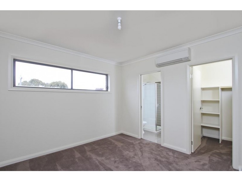 4 Illingworth Street, Golden Square VIC 3555