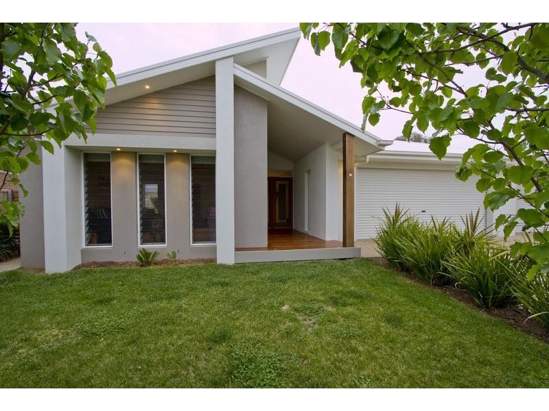 27 Alexander Close, Strathfieldsaye VIC 3551