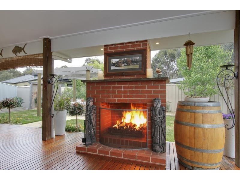 27 Alexander Close, Strathfieldsaye VIC 3551