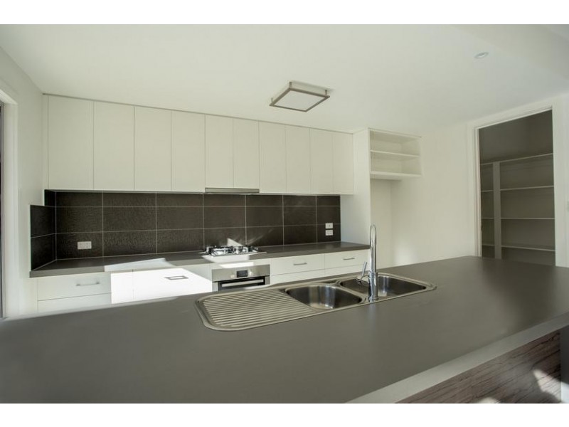 6/2 Pilcher Street, Strathdale VIC 3550
