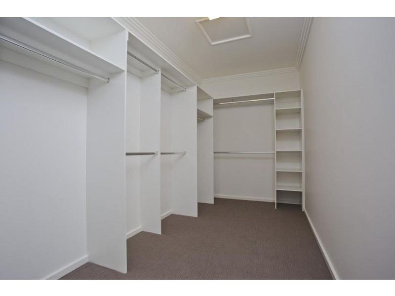 6/2 Pilcher Street, Strathdale VIC 3550