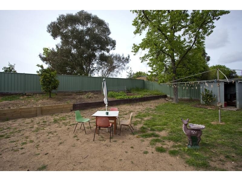 14 Montgomery Crescent, White Hills VIC 3550