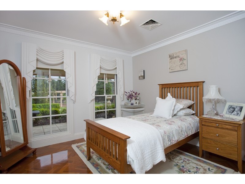 3 Everett Court, Strathdale VIC 3550