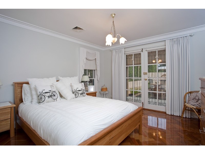 3 Everett Court, Strathdale VIC 3550