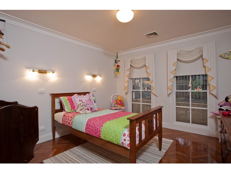 3 Everett Court, Strathdale VIC 3550