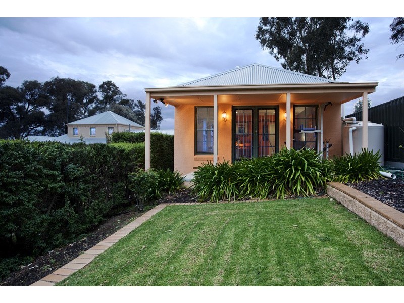 3 Everett Court, Strathdale VIC 3550