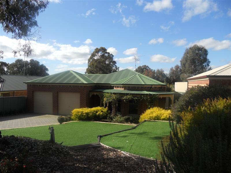 3 Shelley St, Spring Gully VIC 3550