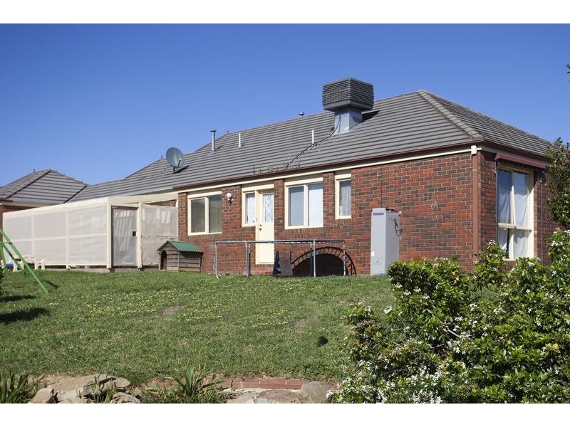 9 Keogh Drive, Spring Gully VIC 3550